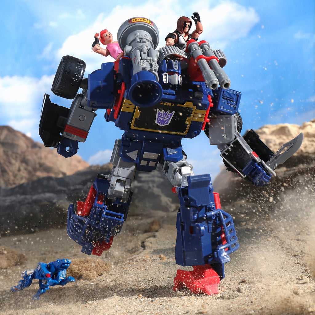 Soundwave Pulse Machine Transformers Collaborative, G.I. Joe x Transformers, Soundwave Dreadno ...